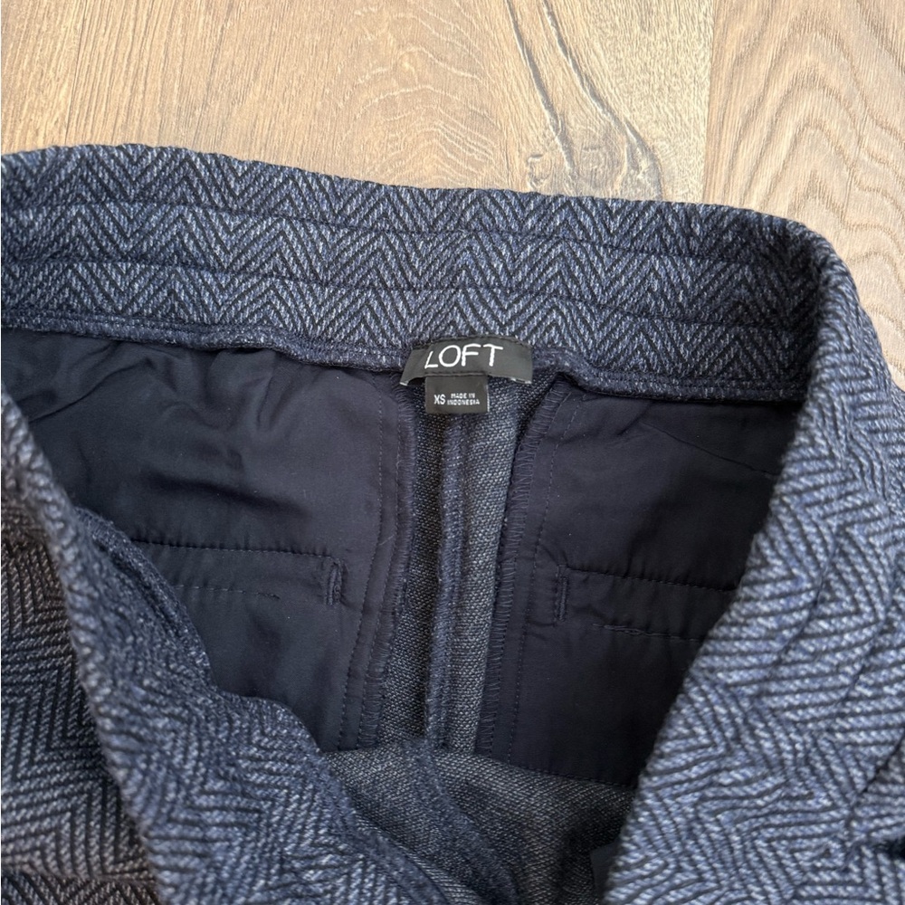 Navy Loft Pattern Pants - Picture 3 of 6